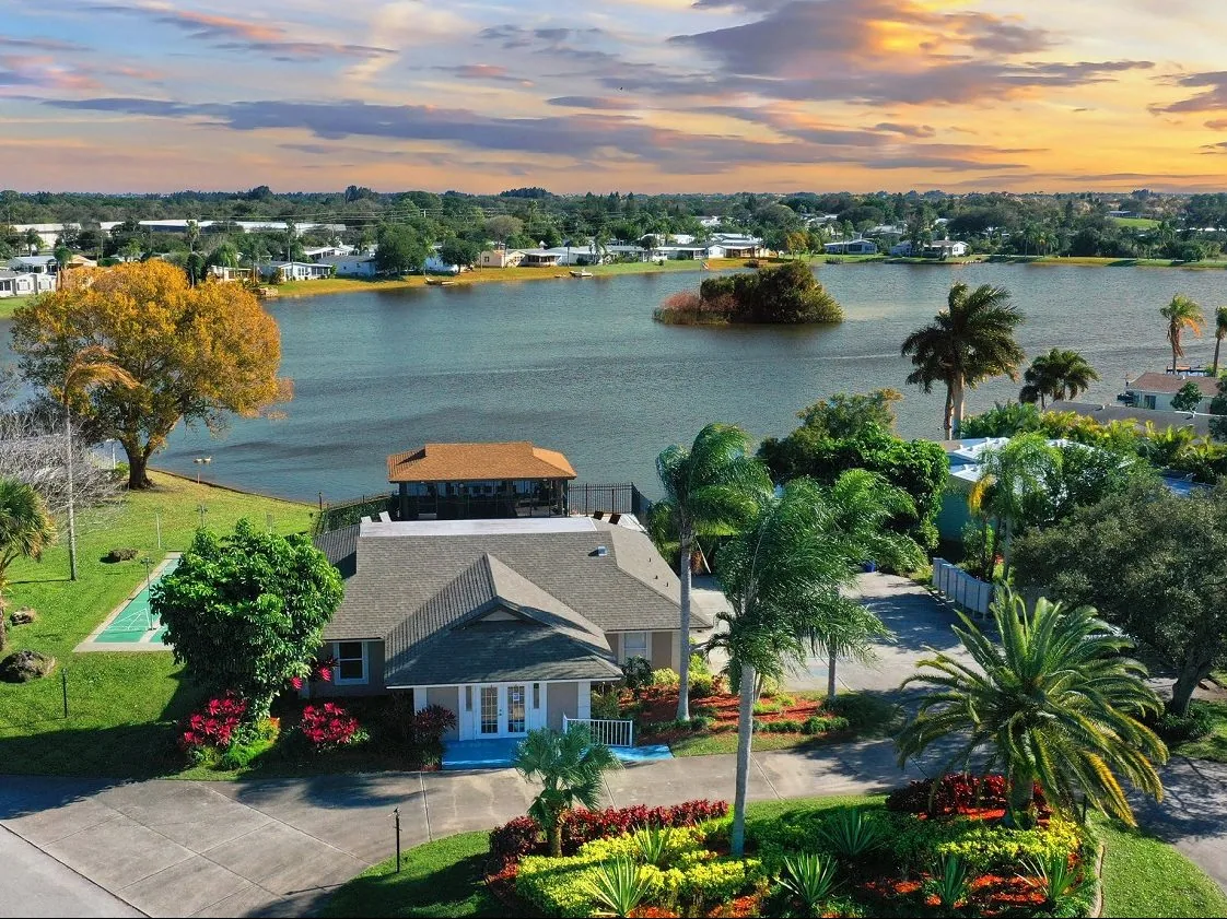 Commercial Roofing at Club Square, Cape Coral, FL